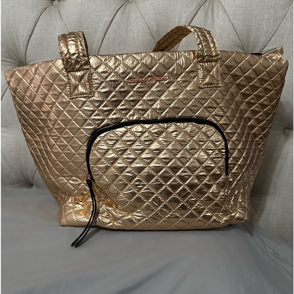 NWT Adrienne Vittadini carry on tote - Picture 1 of 4